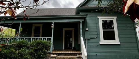 Building Photo - 1104 N 11th St