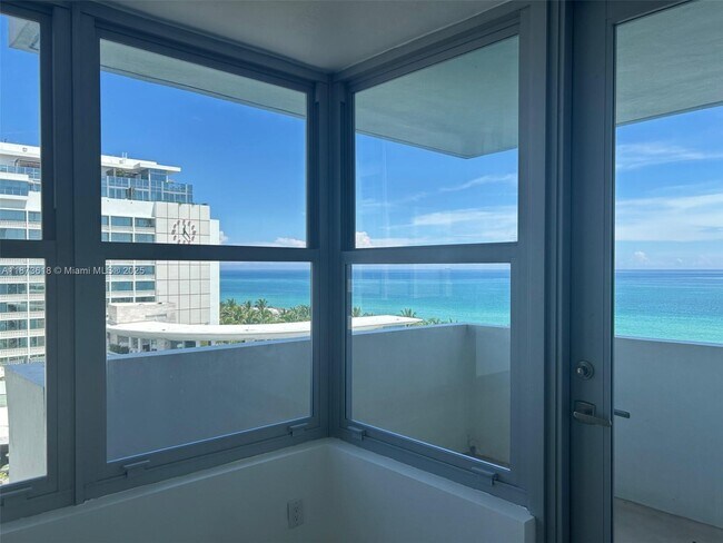 Building Photo - 2899 Collins Ave