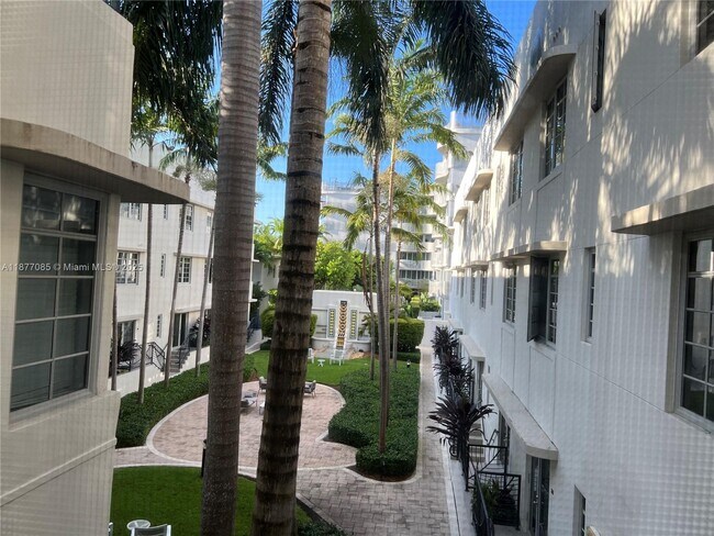 Building Photo - 435 21st St