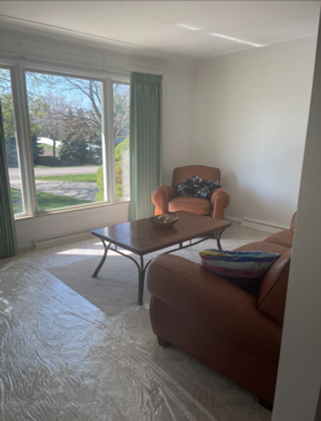 Building Photo - Coming Soon - 3 bedroom in Grand Blanc Twp. - Available furnished or unfurnished