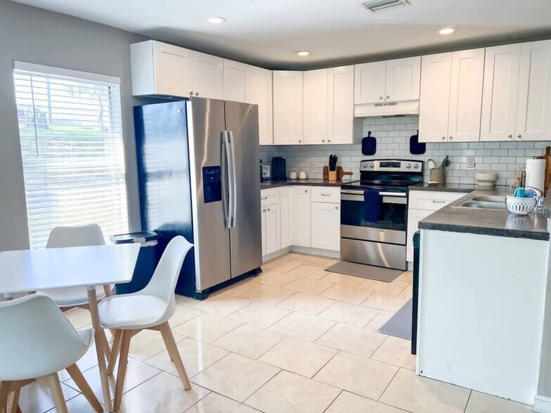 Building Photo - 37132 Grassy Hill Ln