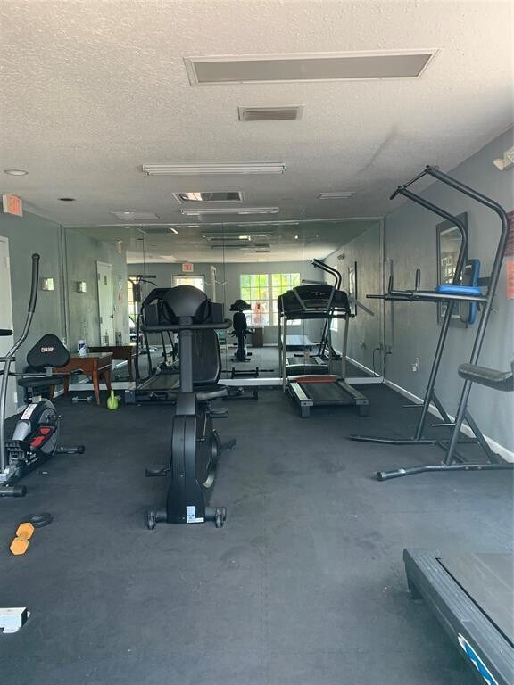 Building Photo - 8104 SW 21st Ct