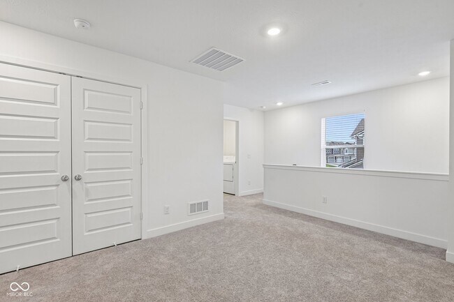 Building Photo - 15274 Farrington Rd