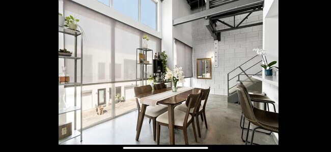 Building Photo - 4801 S Congress Ave