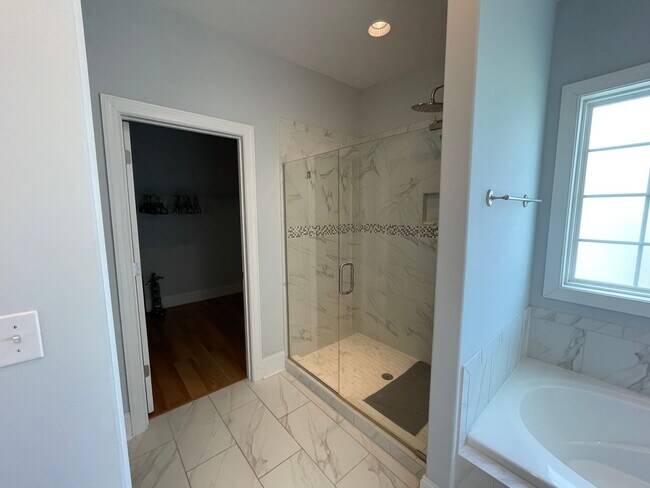 Building Photo - Unfurnished 3 Bedroom 3 Bathroom House with Home Office In Calabash