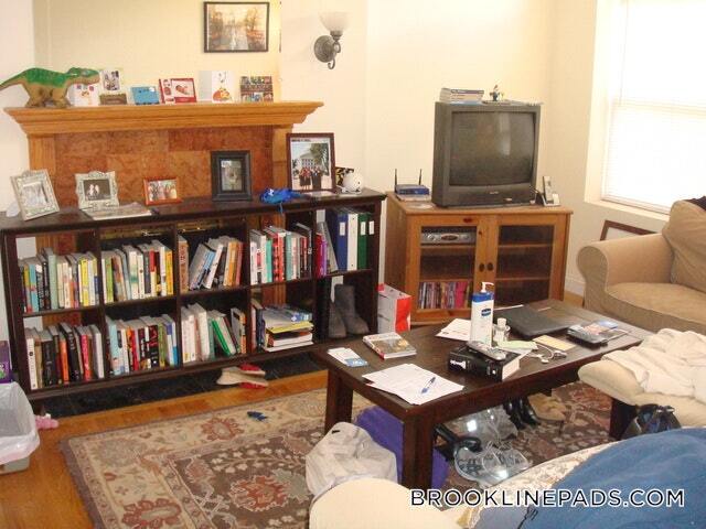 Building Photo - 1801 Beacon St