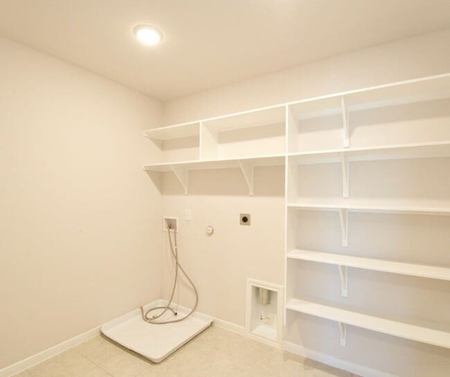 Building Photo - 11229 Solar St