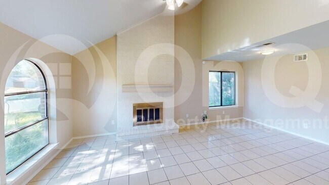 Building Photo - 3113 Wayfarer Rd