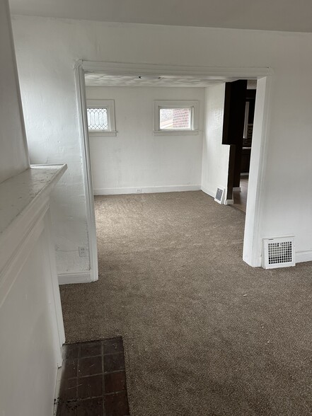 Building Photo - 16575 Libby Rd