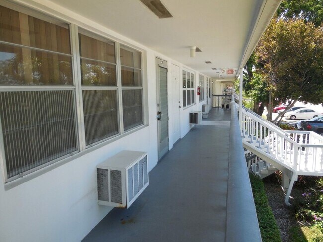 Building Photo - 234 Northampton L