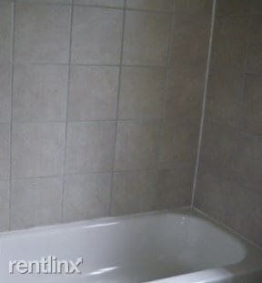 Building Photo - 3 br, 1 bath House - 514 S Dysart Ave