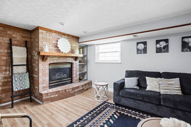Building Photo - 620 Southridge Ct
