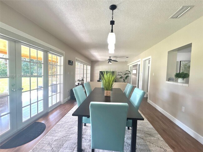 Building Photo - 416 Bayberry Dr