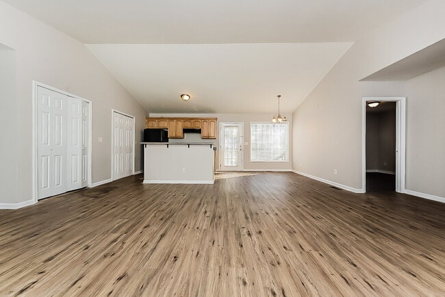 Building Photo - 7022 S Nottingham Rd