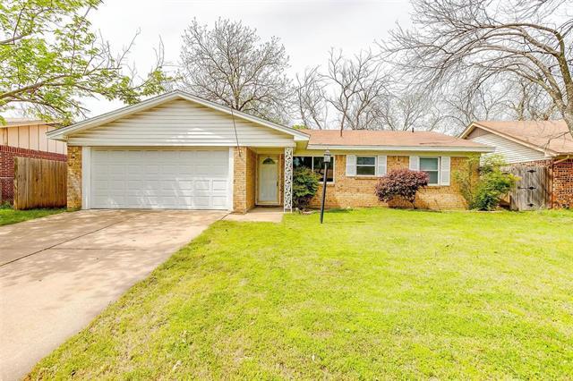 Primary Photo - 237 NE Murphy Rd