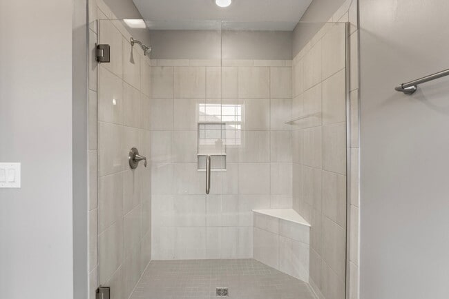 Building Photo - Fenced Yard, Zionsville Schools, Pet Friendly