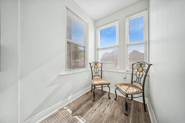 Building Photo - 5049 W 29th Pl