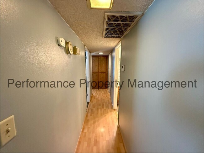 Building Photo - Stunning 3 Bed/2 Bath Home w/ ADU, Solar & $0 Deposit Option