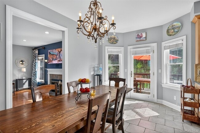 Building Photo - 11 Dorian Way