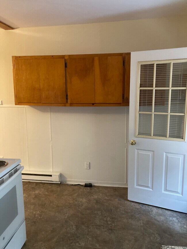 Building Photo - 434 N Main St