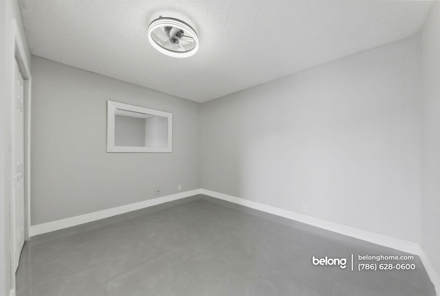 Building Photo - 9460 NW 16th St