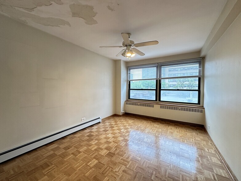 Building Photo - 4180 N Marine Dr