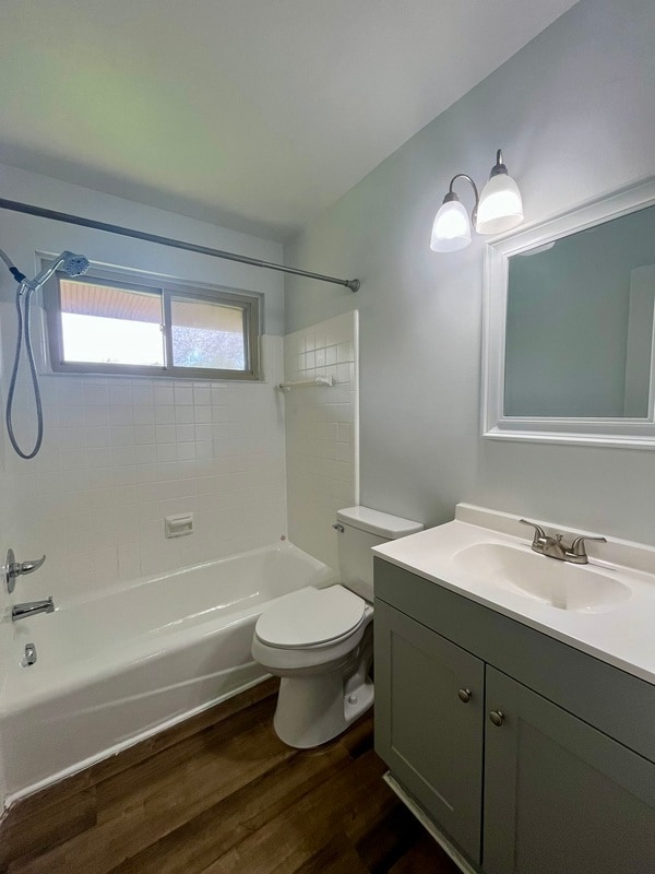 Building Photo - 765 N Macomb St