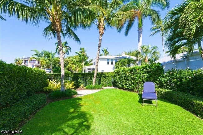 Building Photo - 92 10th Ave S