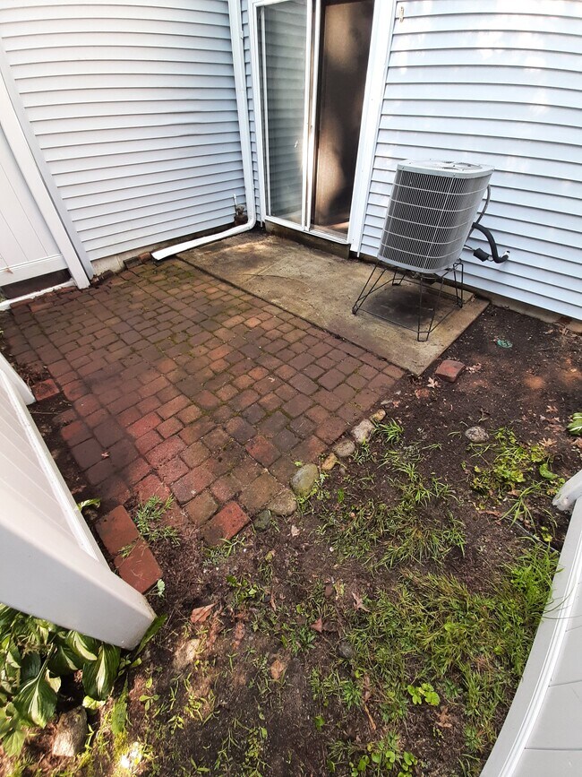 Patio - 40 Village Hill Ln