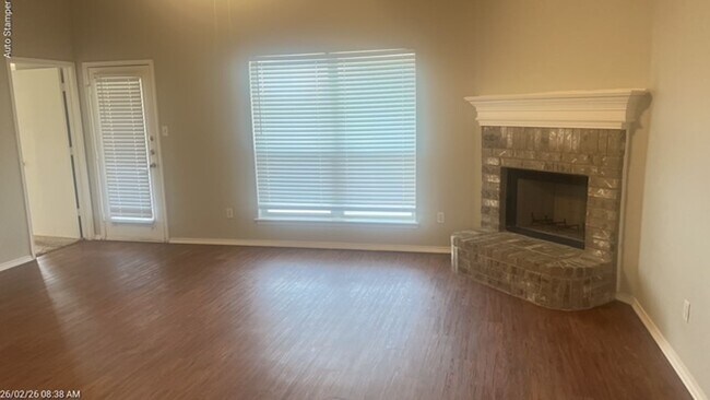 Building Photo - 2913 Vicksburg Ln