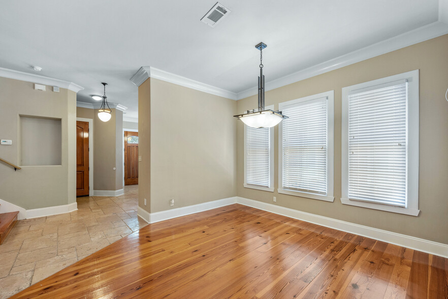 Building Photo - 1836 Ashley Hall Way