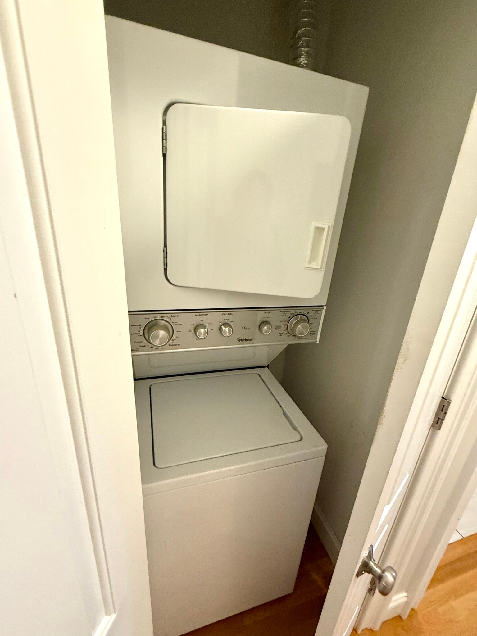 Building Photo - 19 Plymouth St