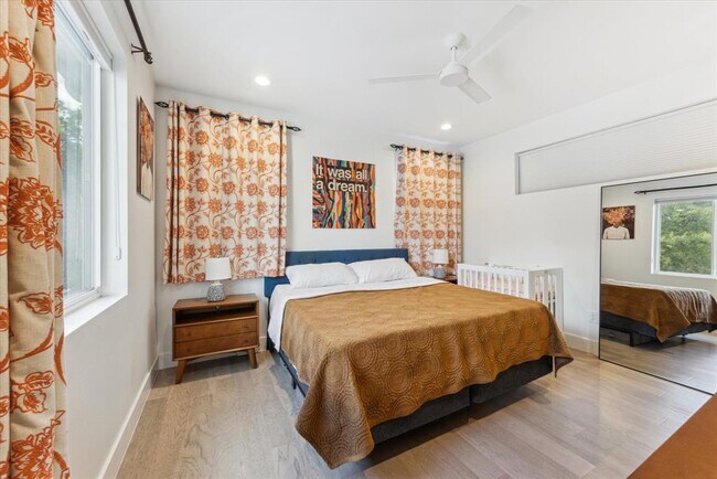 Building Photo - 5413 Blue Bird Ln