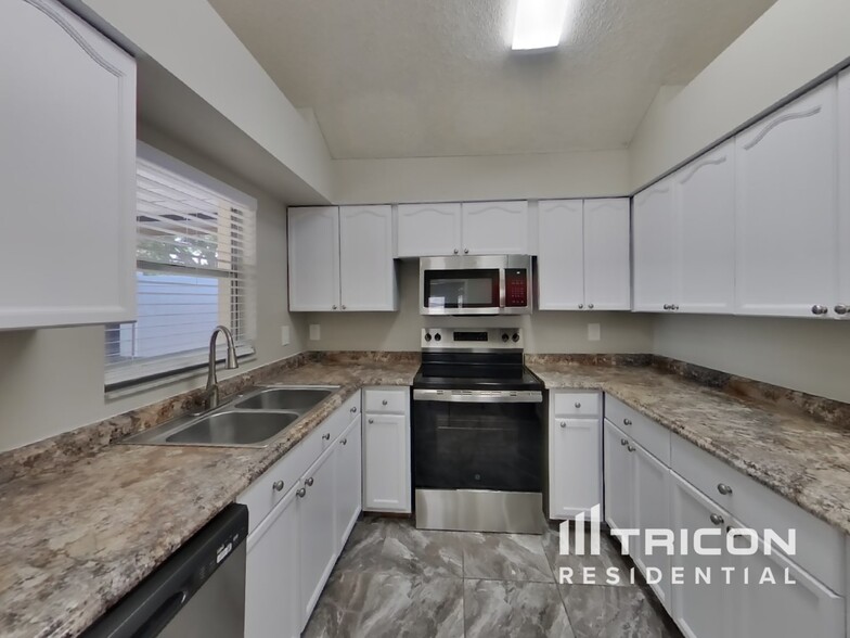 Building Photo - 1714 Tarah Trace Dr