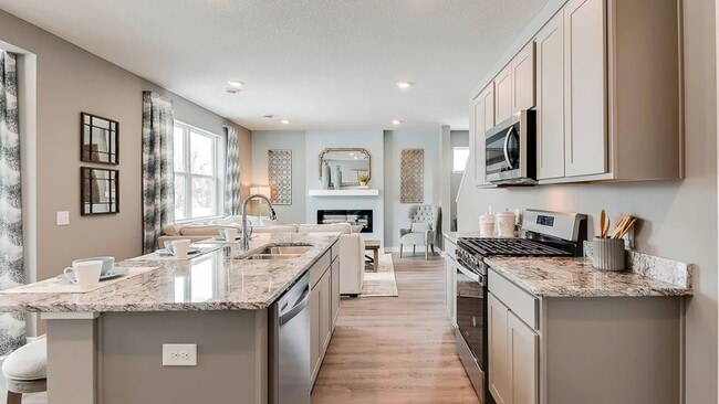 Building Photo - 1st Month Free! Charming, Sophisticated Ho...