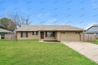 Building Photo - 608 W 47th Pl