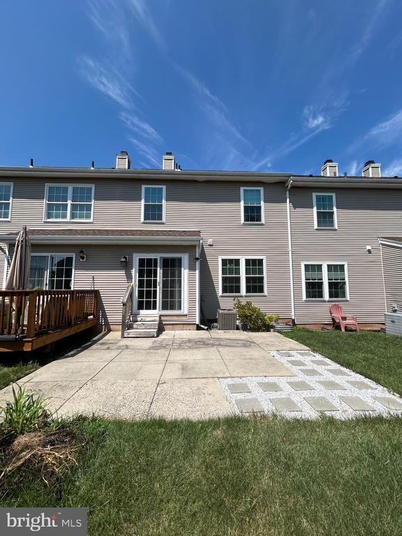 Building Photo - 606 Gunpowder Ct