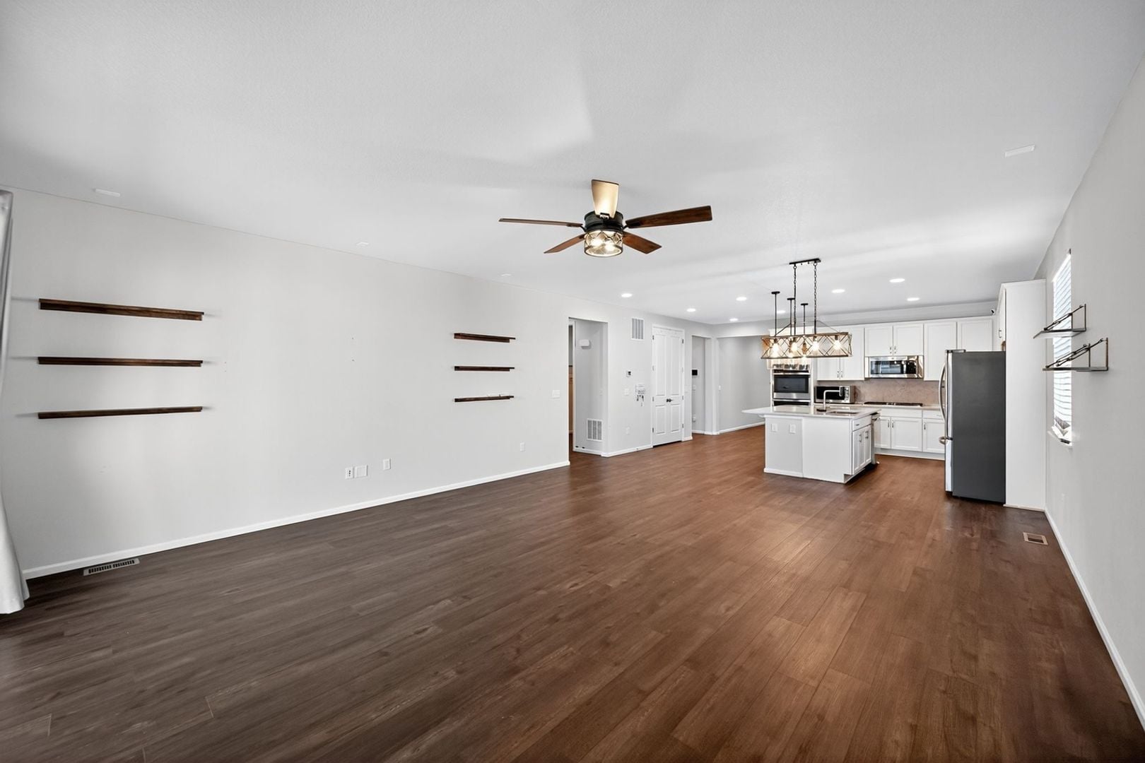 Building Photo - 288 S Robertsdale St