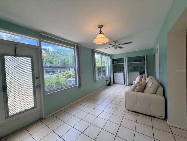 Building Photo - 2361 Ecuadorian Way