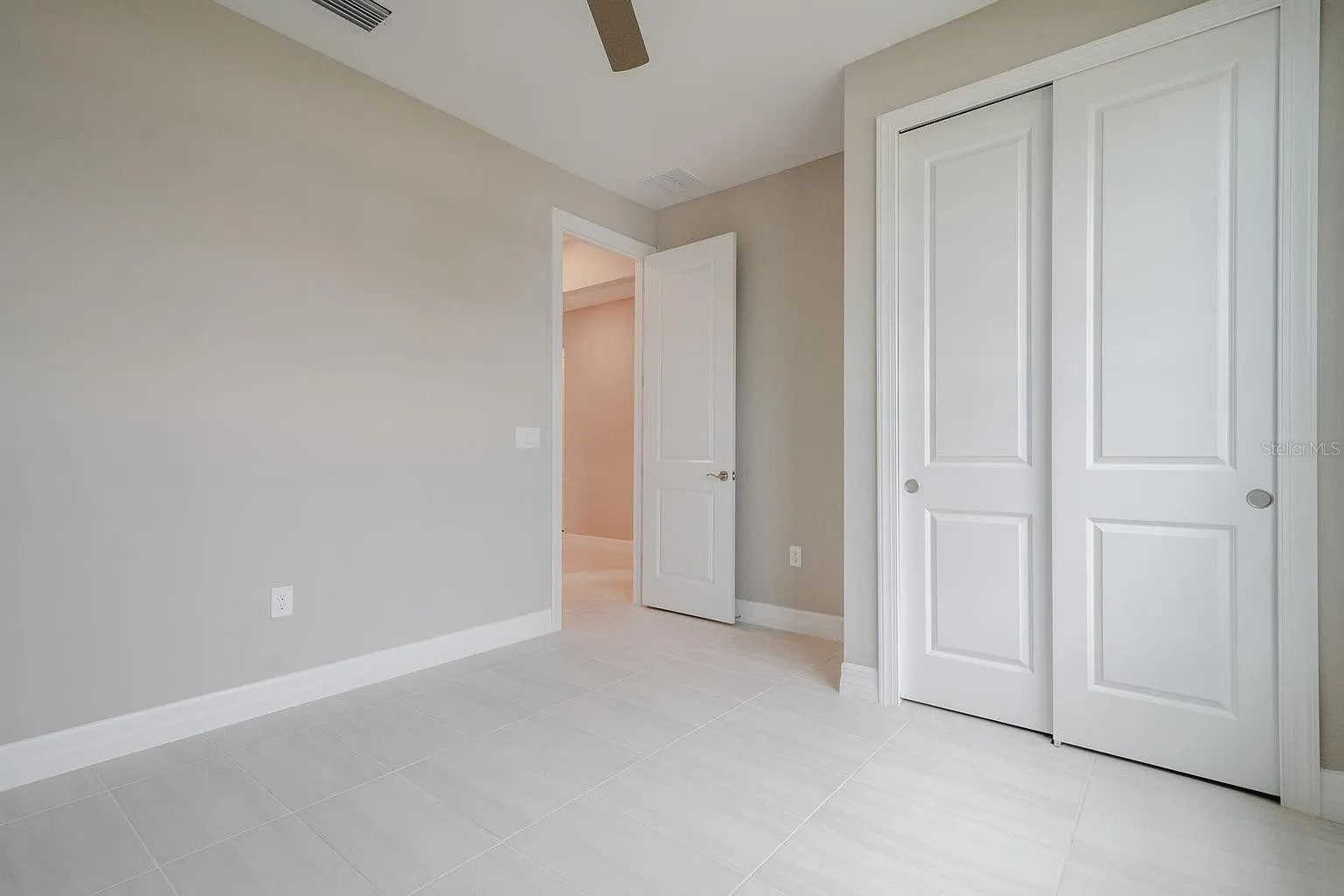 Building Photo - 2175 Darley Oak Way