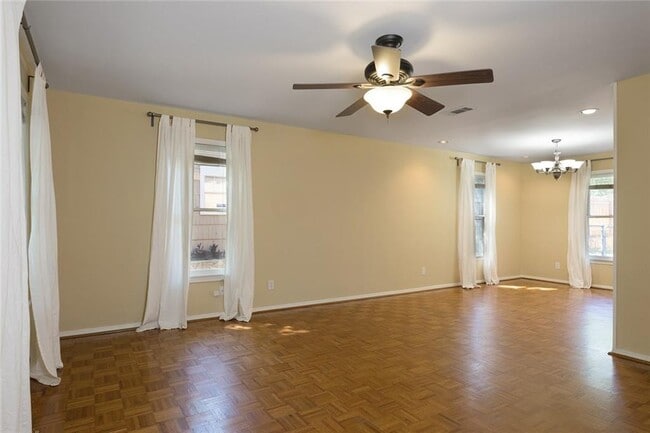 Building Photo - 2110 Westover Rd