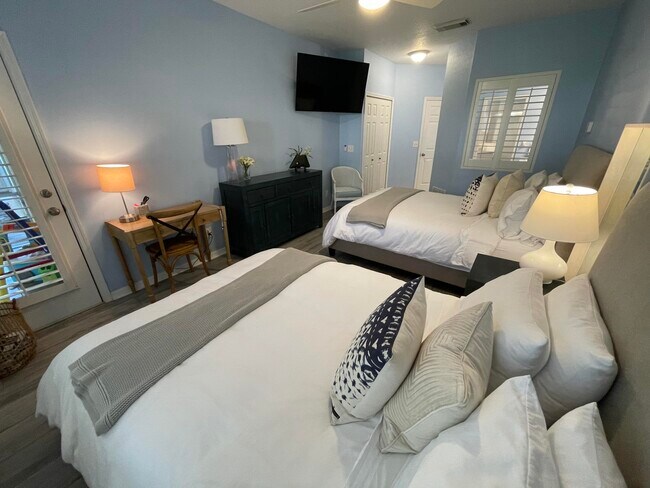 Building Photo - 10067 Perfect Dr