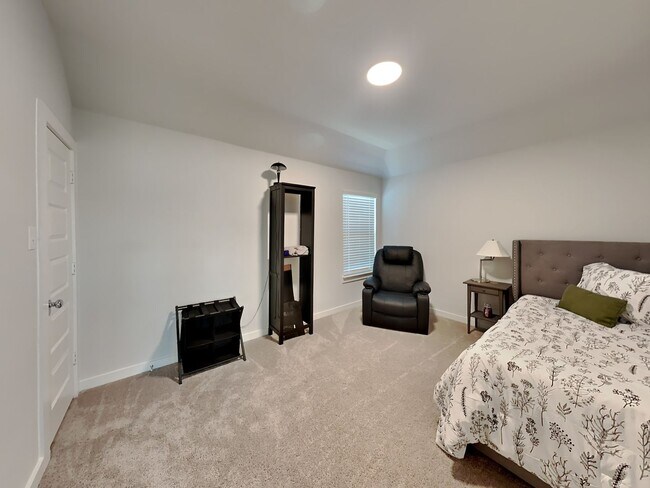 Building Photo - LIKE NEW HOME BUILT IN 2024 IN HIGHLY SOUGHT AFTER MADERO ADDITION IN HASLET