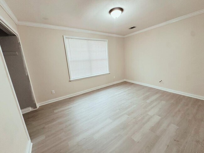 Building Photo - 29223 AR-84