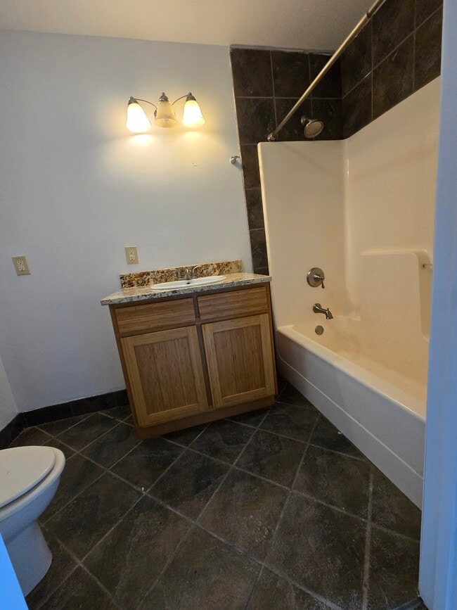 Building Photo - 4720 Deans Bridge Rd