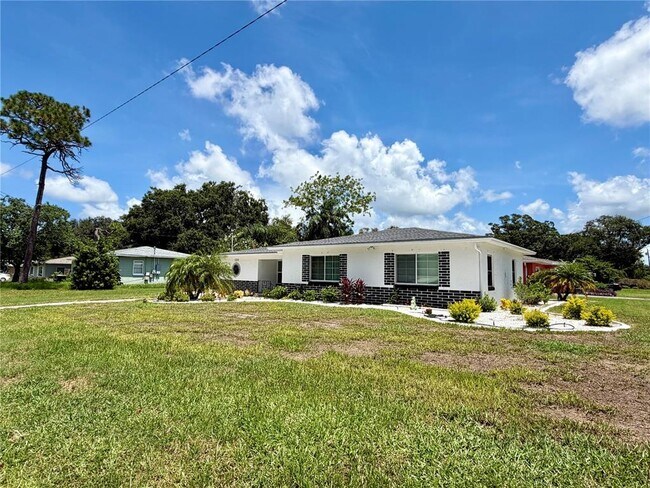 Building Photo - 1109 S Betty Ln