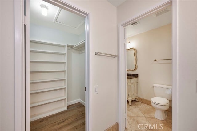 Building Photo - 838 Glenwood Cir