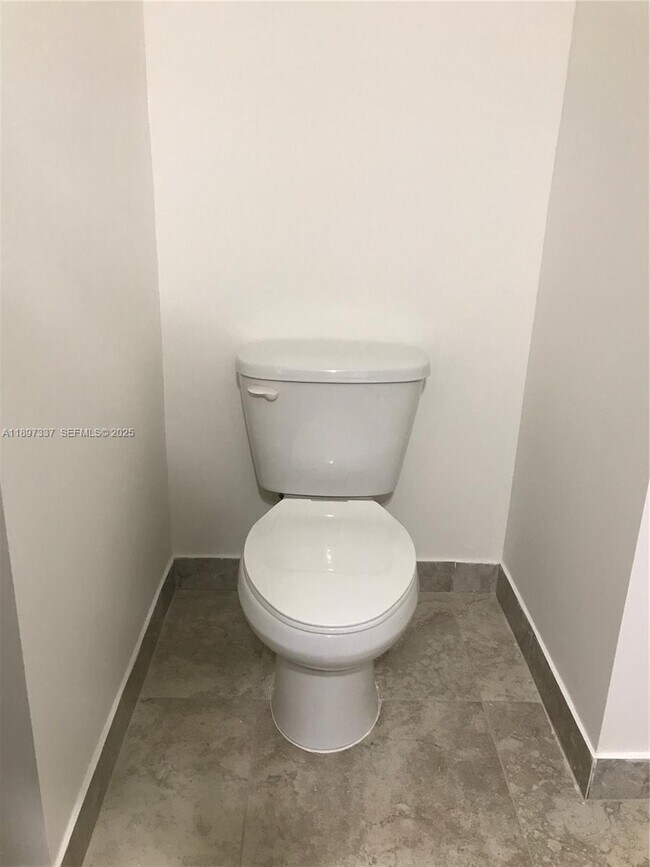 Building Photo - 210 NW 109th Ave