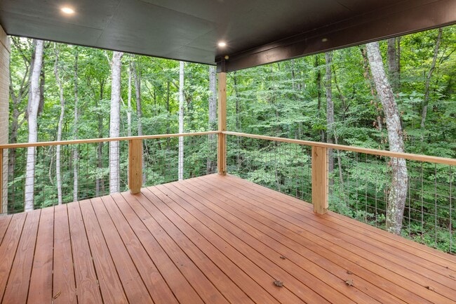 Building Photo - Modern Mountain Oasis