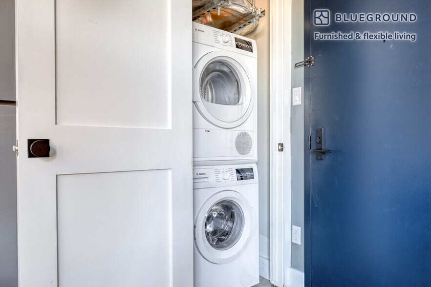 Building Photo - 187 Kent Ave